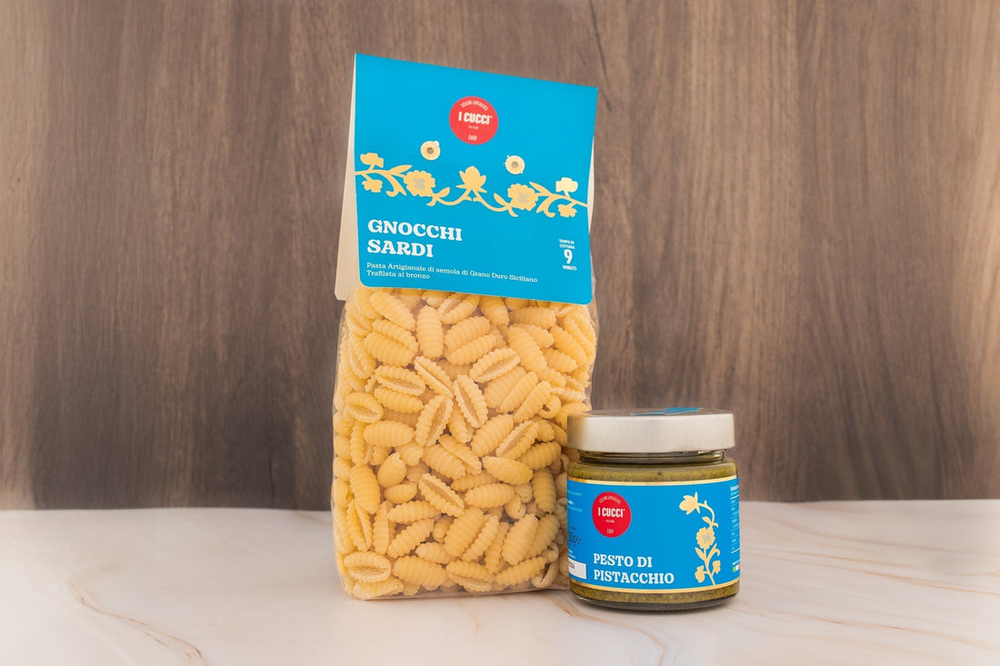 Gnocchi Sardi al Pesto di Pistacchi con Scaglie di Ricotta Salata e Pomodorini Confit