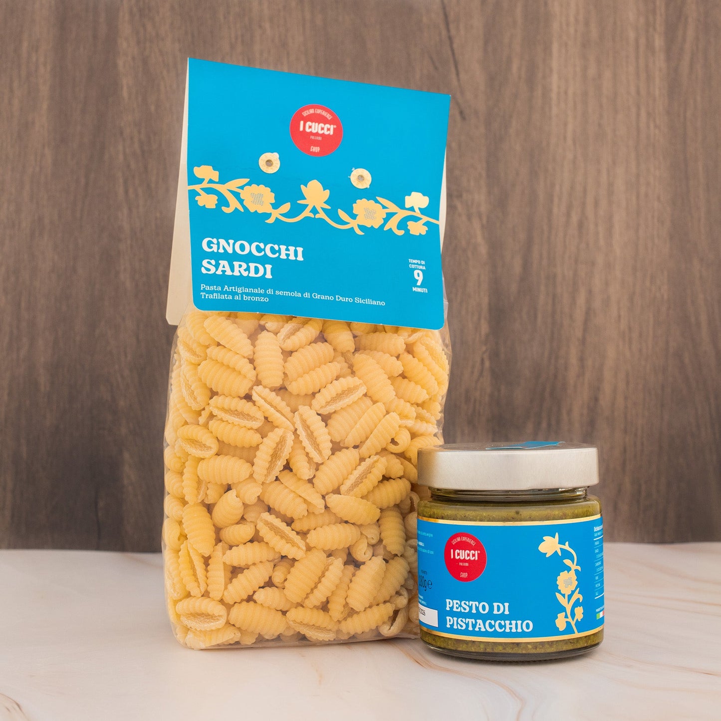 Bundle Ricetta: Gnocchi Sardi al Pesto di Pistacchi con Scaglie di Ricotta Salata e Pomodorini Confit